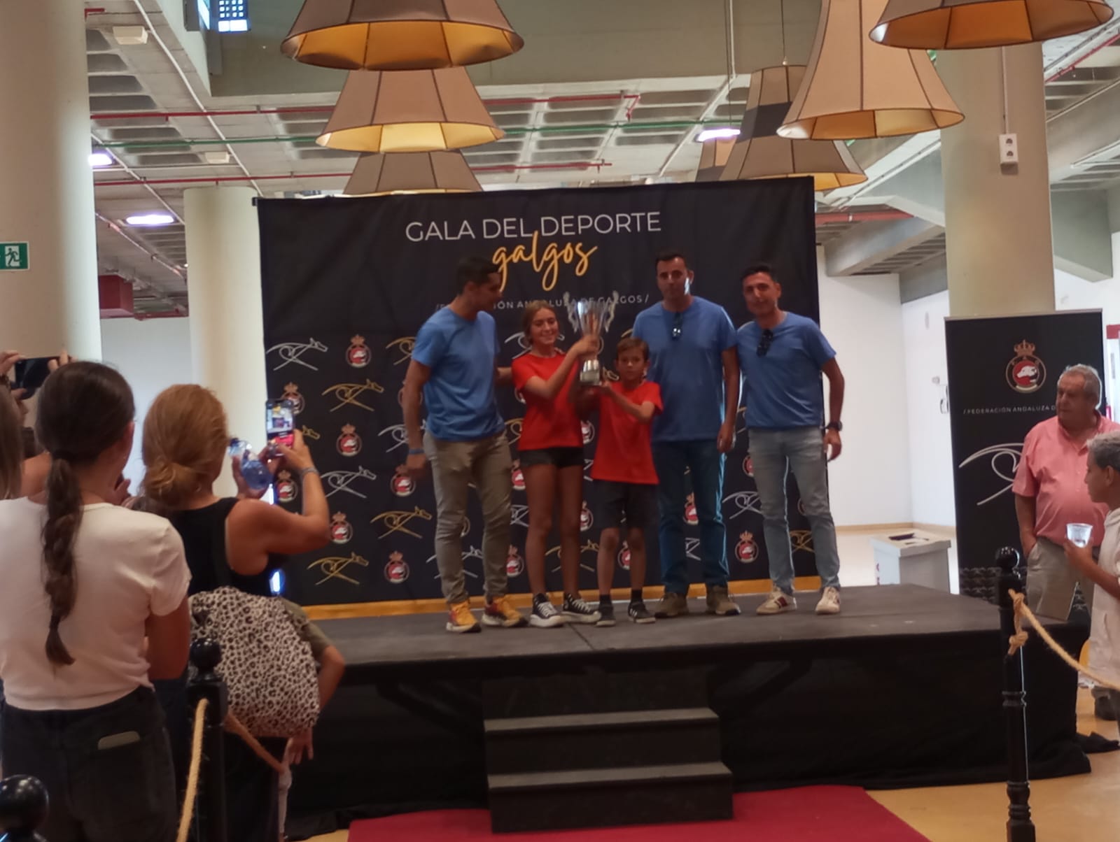 Imagen recogida de trofeos
